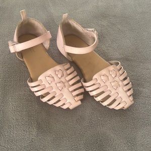 Old Navy sandals-size 9